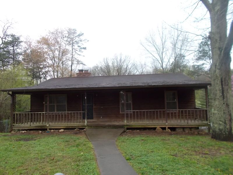 110 Ambassador Ln, Powell, TN 37849