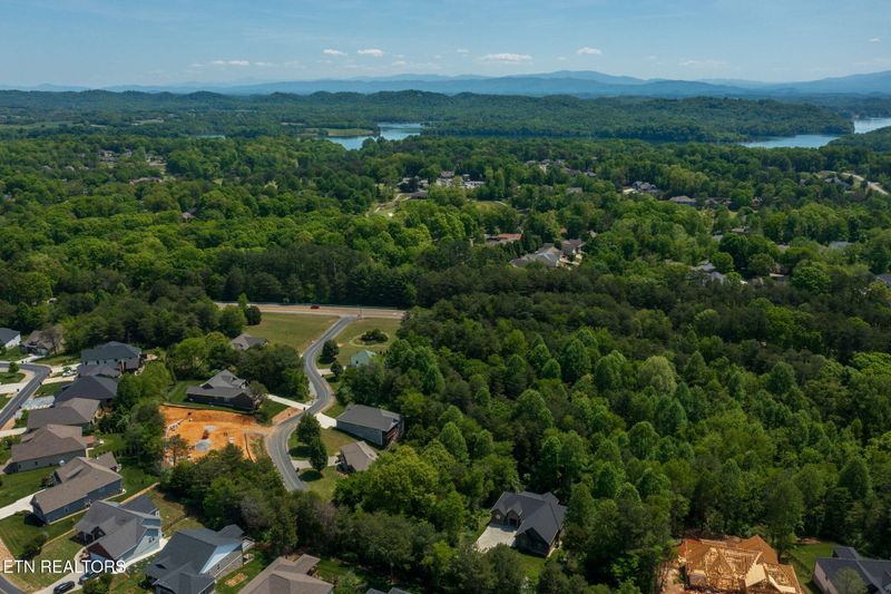110 Amohi Way, Loudon, TN 37774