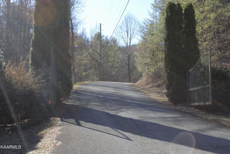 110 Bluestone Way, Townsend, TN 37882