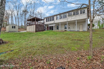 110 Bradford Ln, Crossville, TN 38558