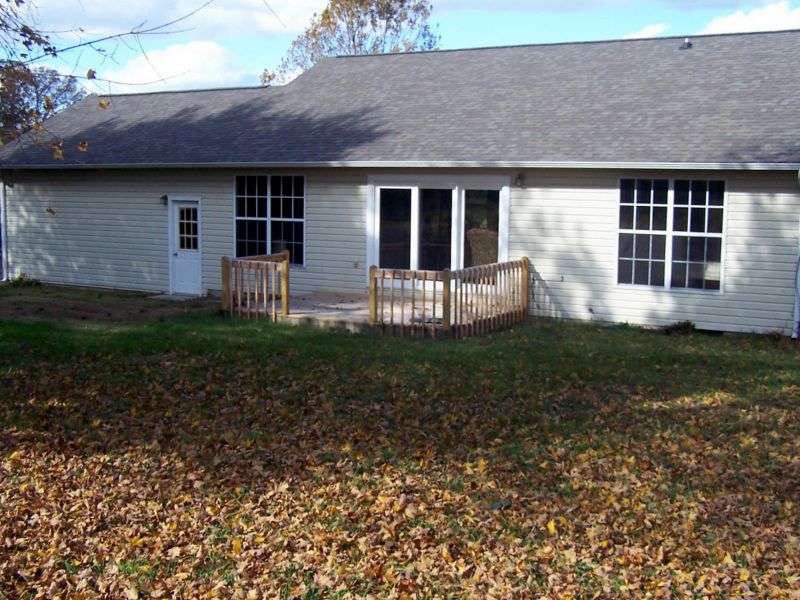 110 Budd St, Madisonville, TN 37354