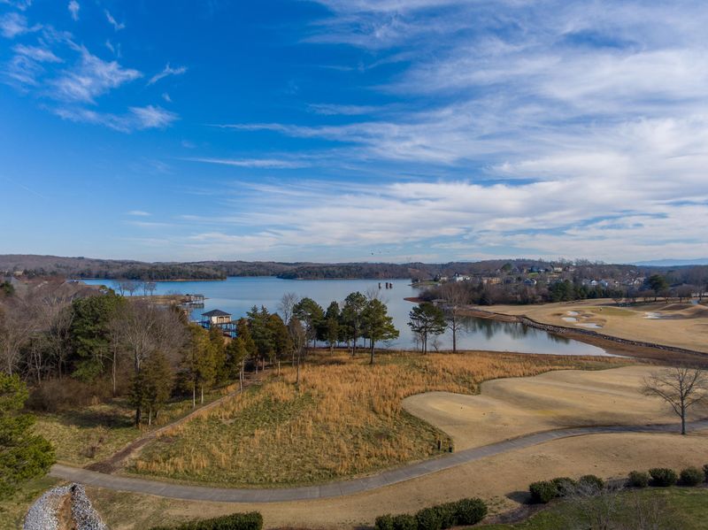 110 Cayuga Dr, Loudon, TN 37774