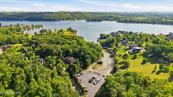 110 Conkinnon Dr, Lenoir City, TN 37772