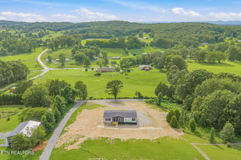 110 County Road 314, Sweetwater, TN 37874