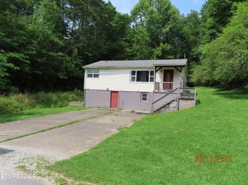 110 Dale Rd, Oakdale, TN 37829