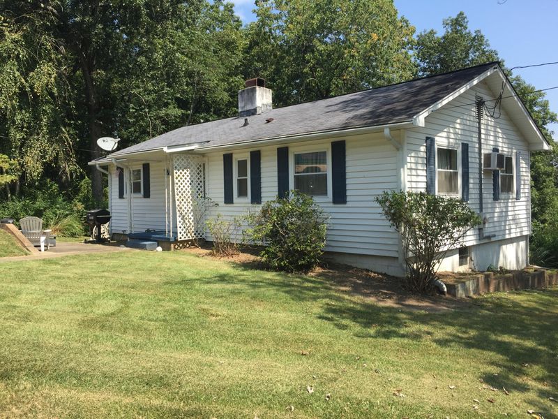 110 Decatur Rd, Oak Ridge, TN 37830