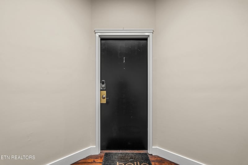110 E Jackson Ave #1, Knoxville, TN 37915