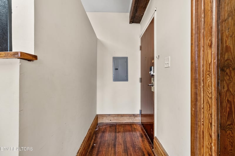 110 E Jackson Ave #1, Knoxville, TN 37915