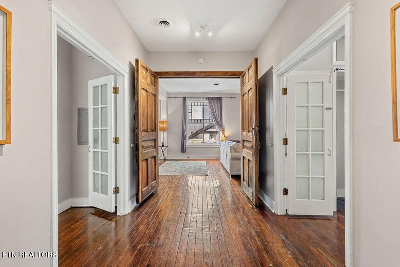 110 E Jackson Ave #2, Knoxville, TN 37915