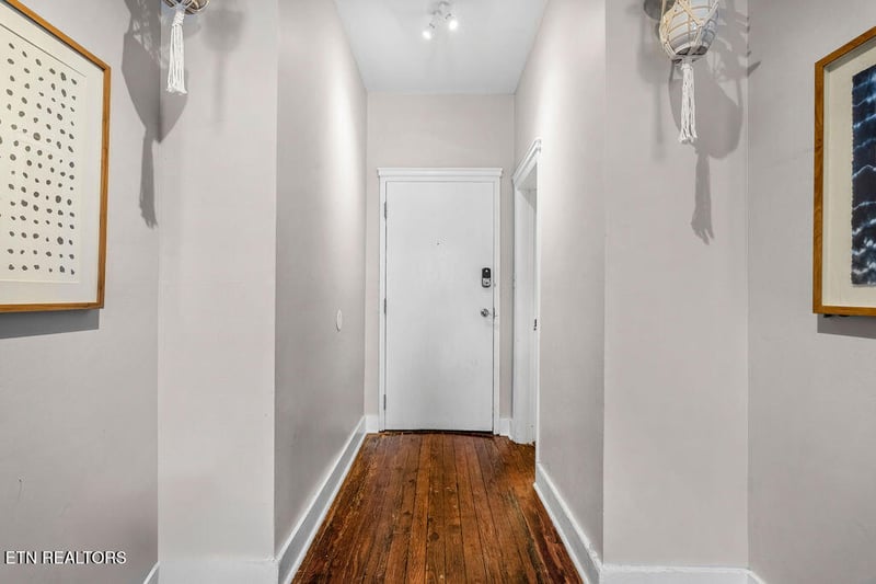 110 E Jackson Ave #2, Knoxville, TN 37915