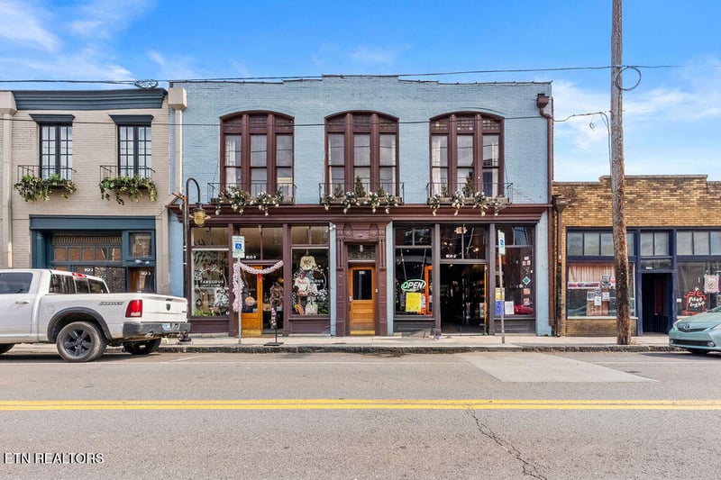 110 E Jackson Ave #2, Knoxville, TN 37915