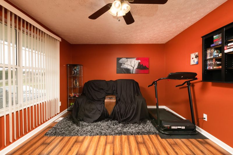 110 E Watkins Rd, Loudon, TN 37774
