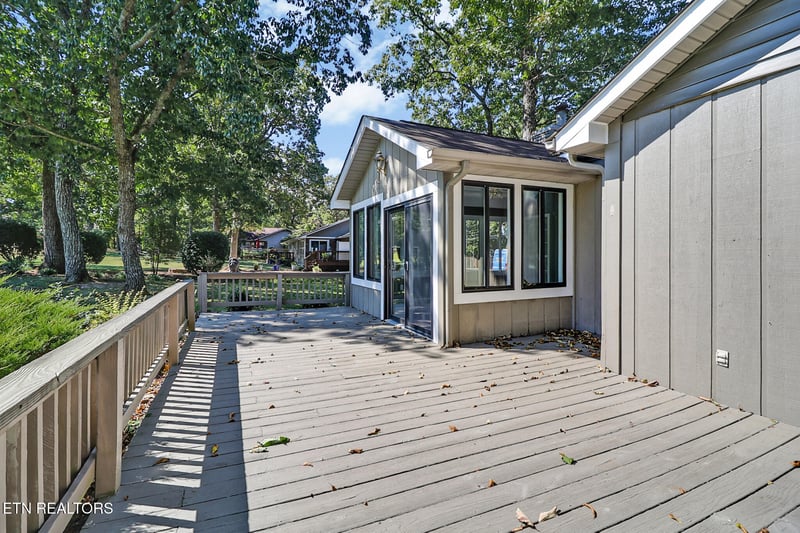 110 Fairway Dr, Crossville, TN 38558