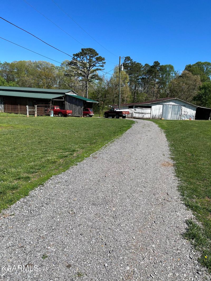 110 Garrett Rd, Madisonville, TN 37354