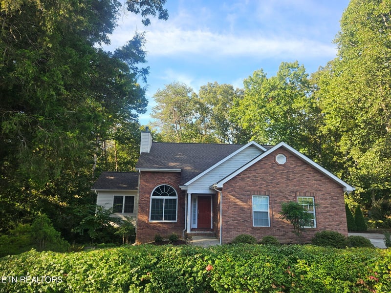 110 Gigi Ln, Loudon, TN 37774