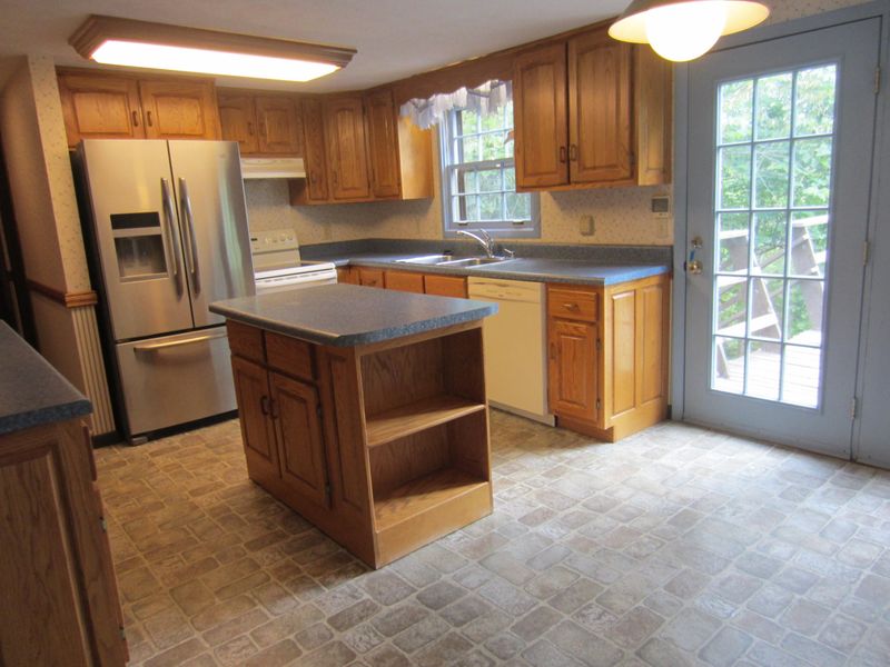 110 Greenbriar Ln, Oak Ridge, TN 37830