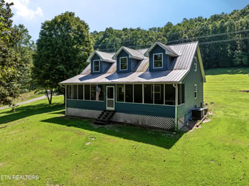 110 Halcomb Dr, Kingston, TN 37763