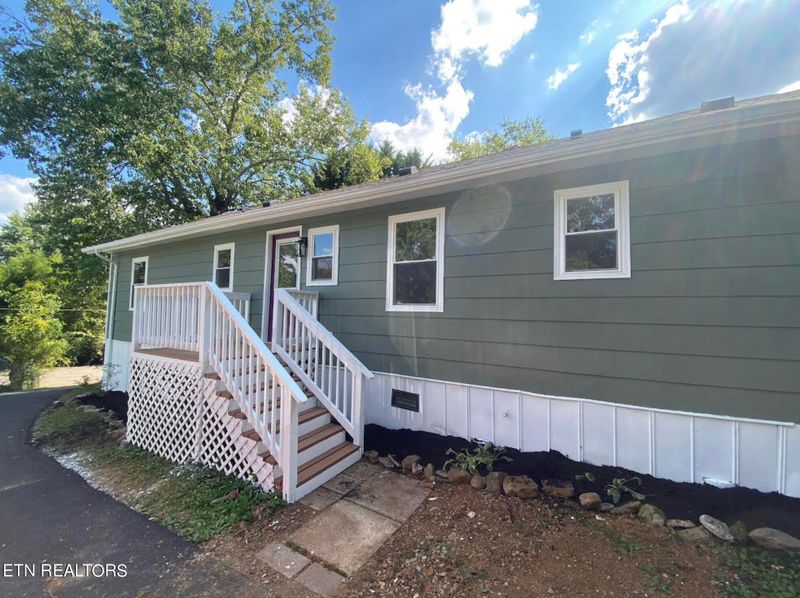110 Hamilton Cir, Oak Ridge, TN 37830