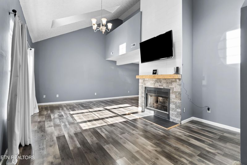 110 Hanover Pl, Oak Ridge, TN 37830