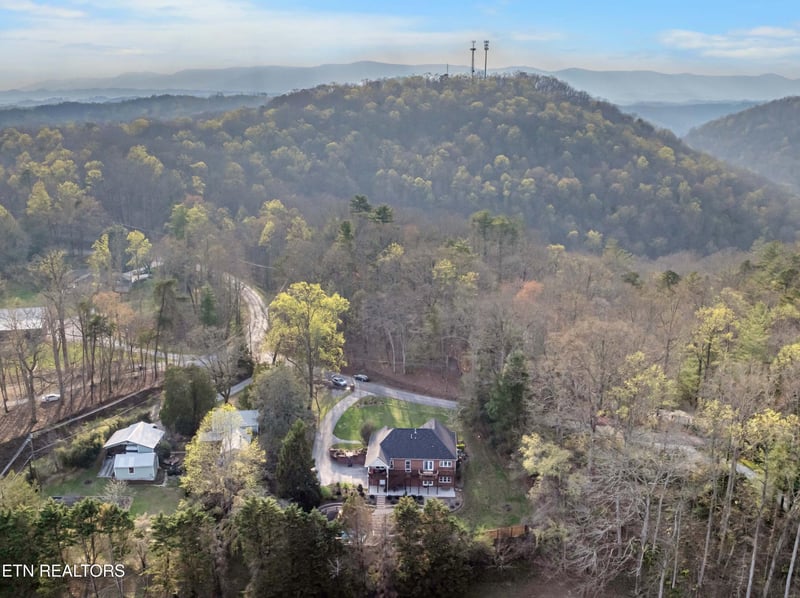 110 Lower Clear Creek Rd, Andersonville, TN 37705