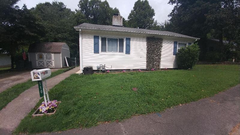 110 Meadow Rd, Oak Ridge, TN 37830