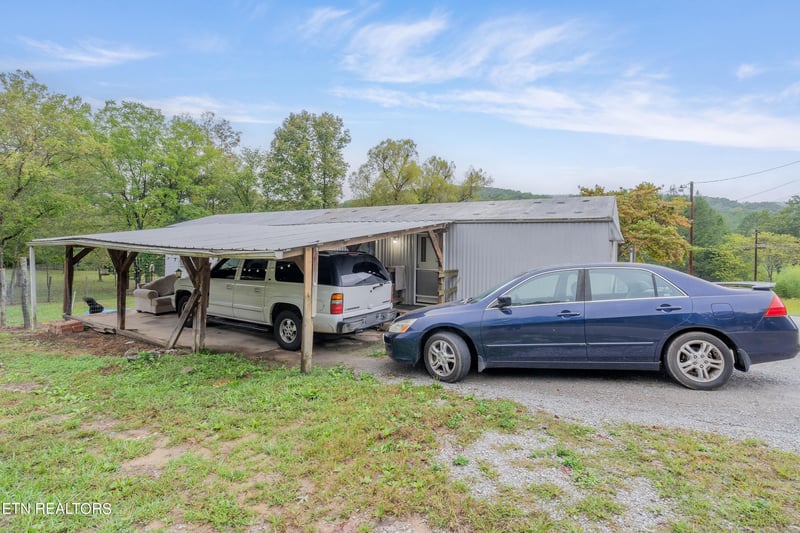 110 Morrison Subdivision Rd, Oakdale, TN 37829