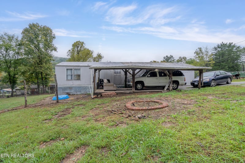 110 Morrison Subdivision Rd, Oakdale, TN 37829