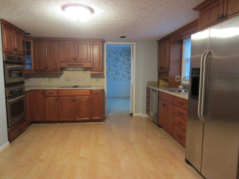 110 Newell Ln, Oak Ridge, TN 37830