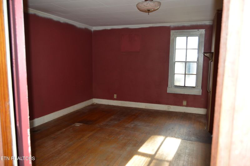 110 Nichols St, Sevierville, TN 37862