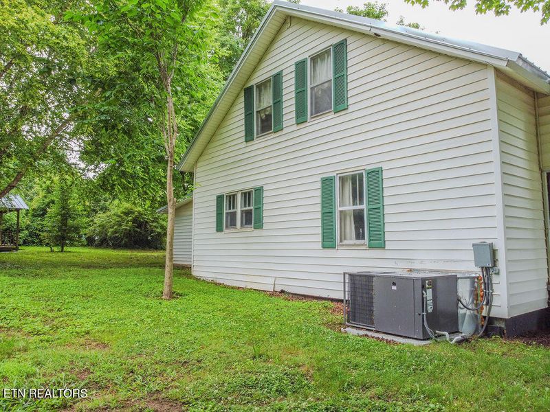 110 Old Englewood Rd, Englewood, TN 37329