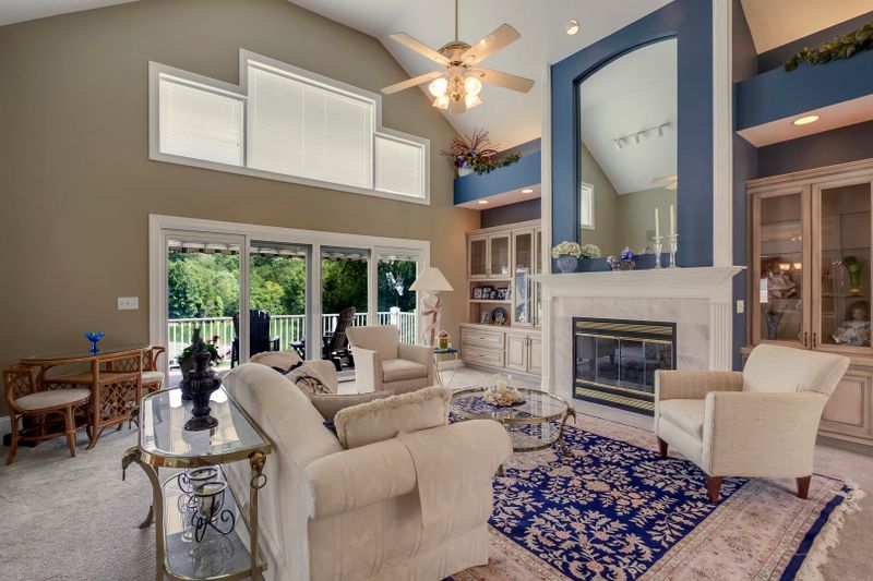 110 Oostagala Dr, Loudon, TN 37774