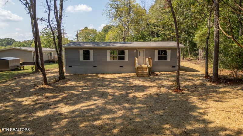 110 Ratledge Rd, Sweetwater, TN 37874