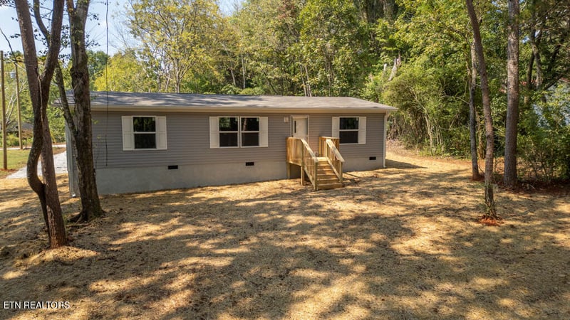110 Ratledge Rd, Sweetwater, TN 37874