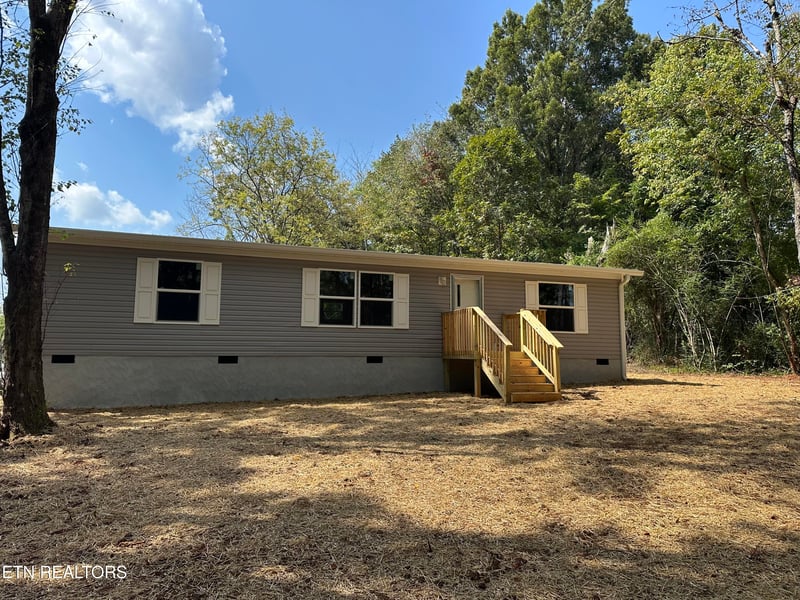 110 Ratledge Rd, Sweetwater, TN 37874