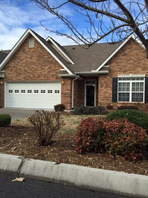 110 River Garden Ct, Sevierville, TN 37862