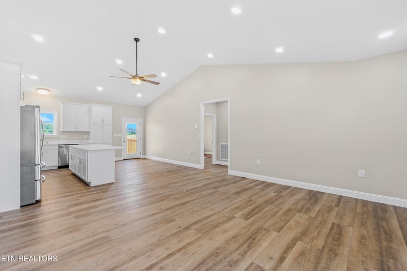 110 Shyane Ln, Sweetwater, TN 37874