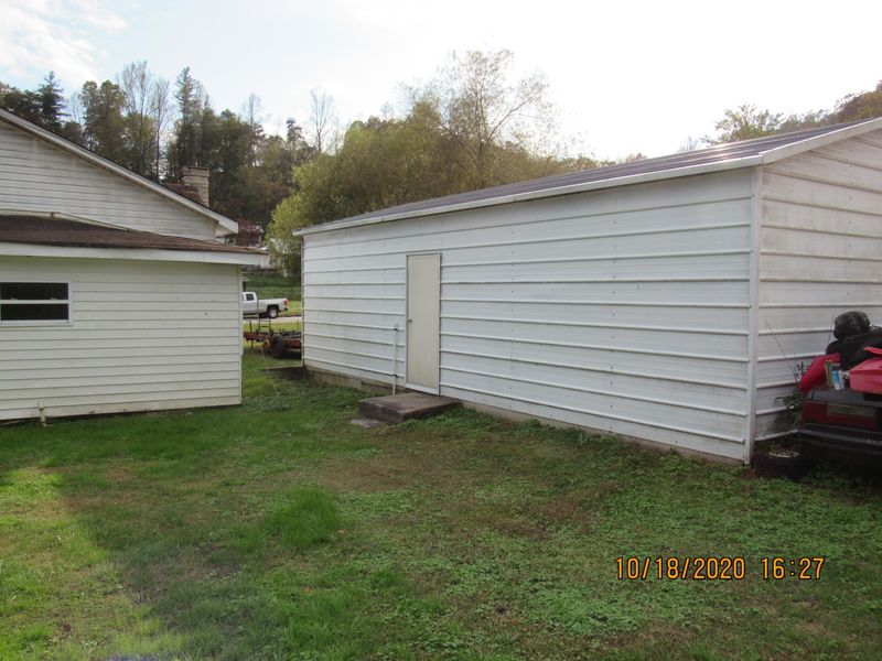 110 Spring St, Lancing, TN 37770