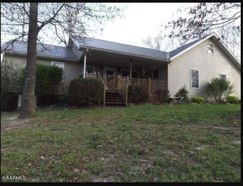 110 Stowers Rd, Deer Lodge, TN 37726
