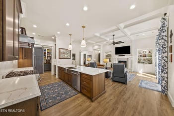 110 Thornhill Ln, Fairfield Glade, TN 38558