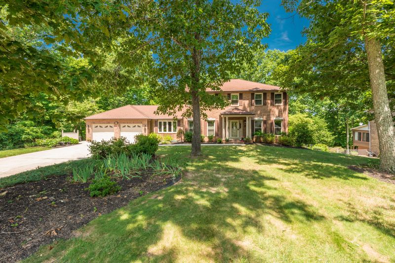110 Whippoorwill Dr, Oak Ridge, TN 37830