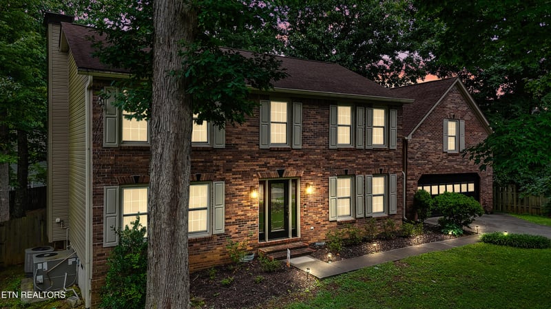1100 Bob Kirby Rd, Knoxville, TN 37923