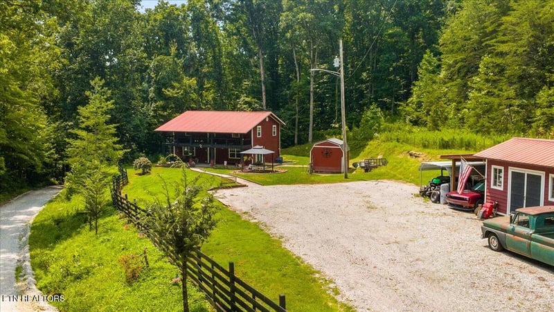 1100 Mill Branch Rd, Huntsville, TN 37756