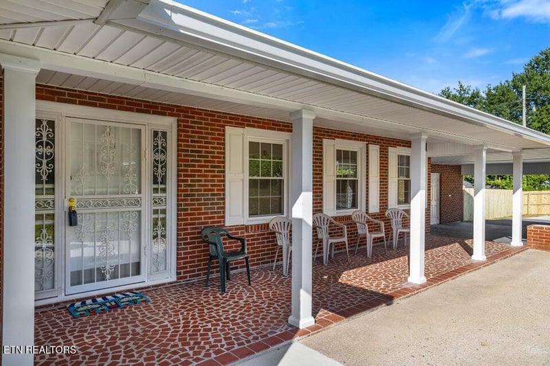 1100 Washington Ave, Etowah, TN 37331