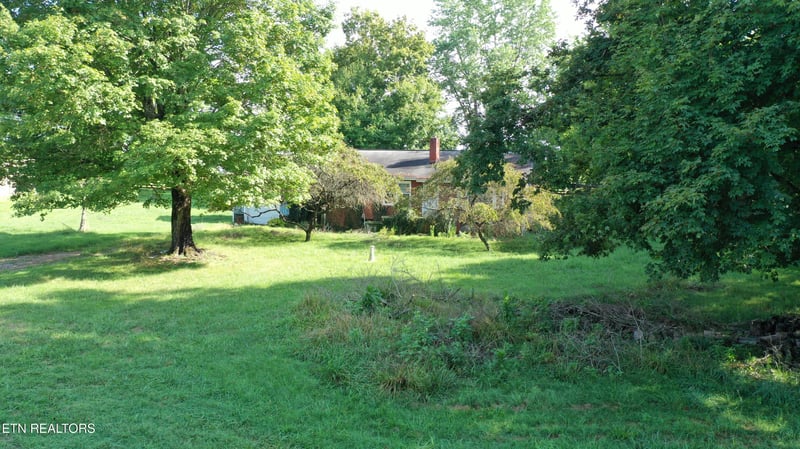 11002 Mckinney Rd, Mascot, TN 37806