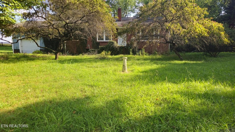 11002 Mckinney Rd, Mascot, TN 37806