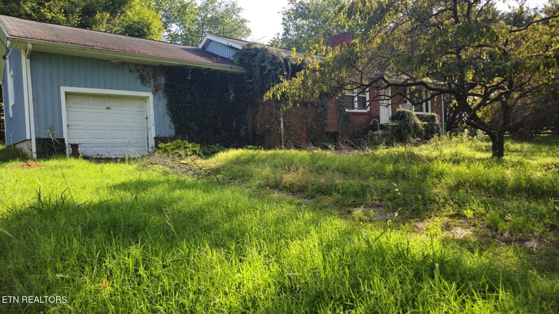 11002 Mckinney Rd, Mascot, TN 37806