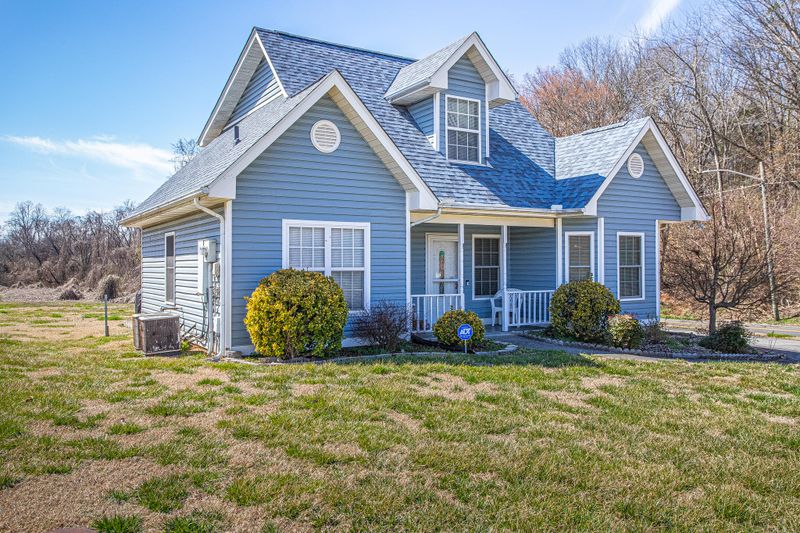 1101 Fellowship Ln, Knoxville, TN 37914