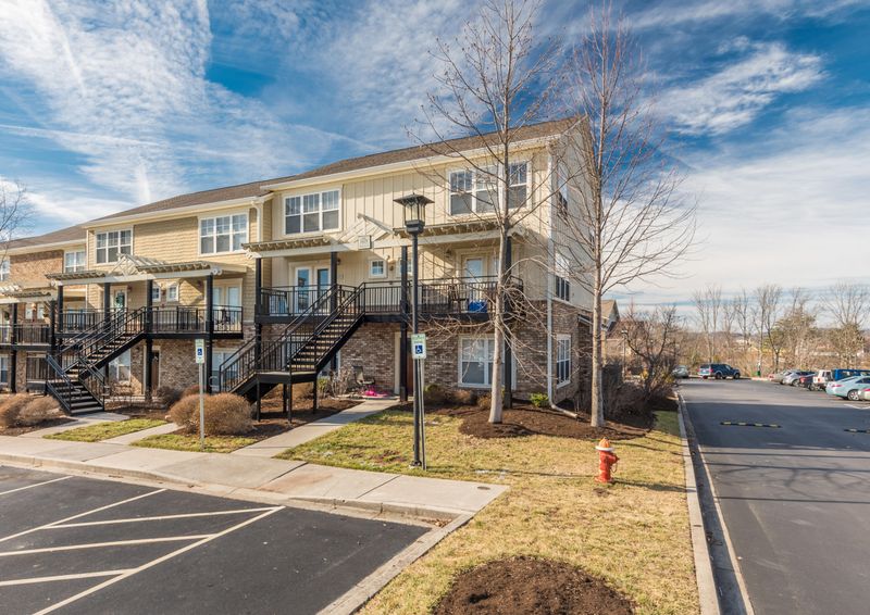 1101 Tree Top Way #Apt 1827, Knoxville, TN 37920