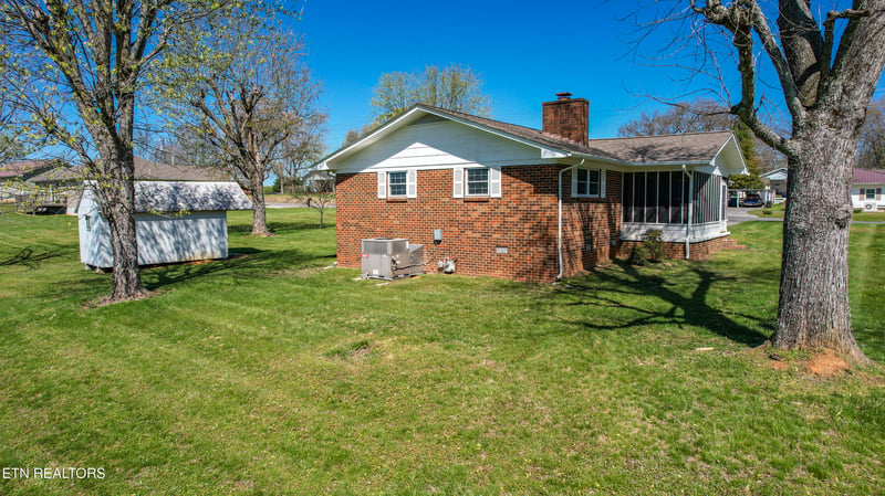 1102 S Tellico St S St, Madisonville, TN 37354