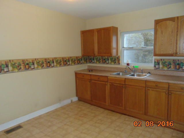 1103 E Bell Ave, Lenoir City, TN 37772